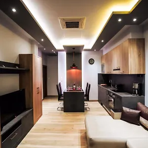 P & K Design Ltd Flats By Pro Services - Νέα Μουδανιά
